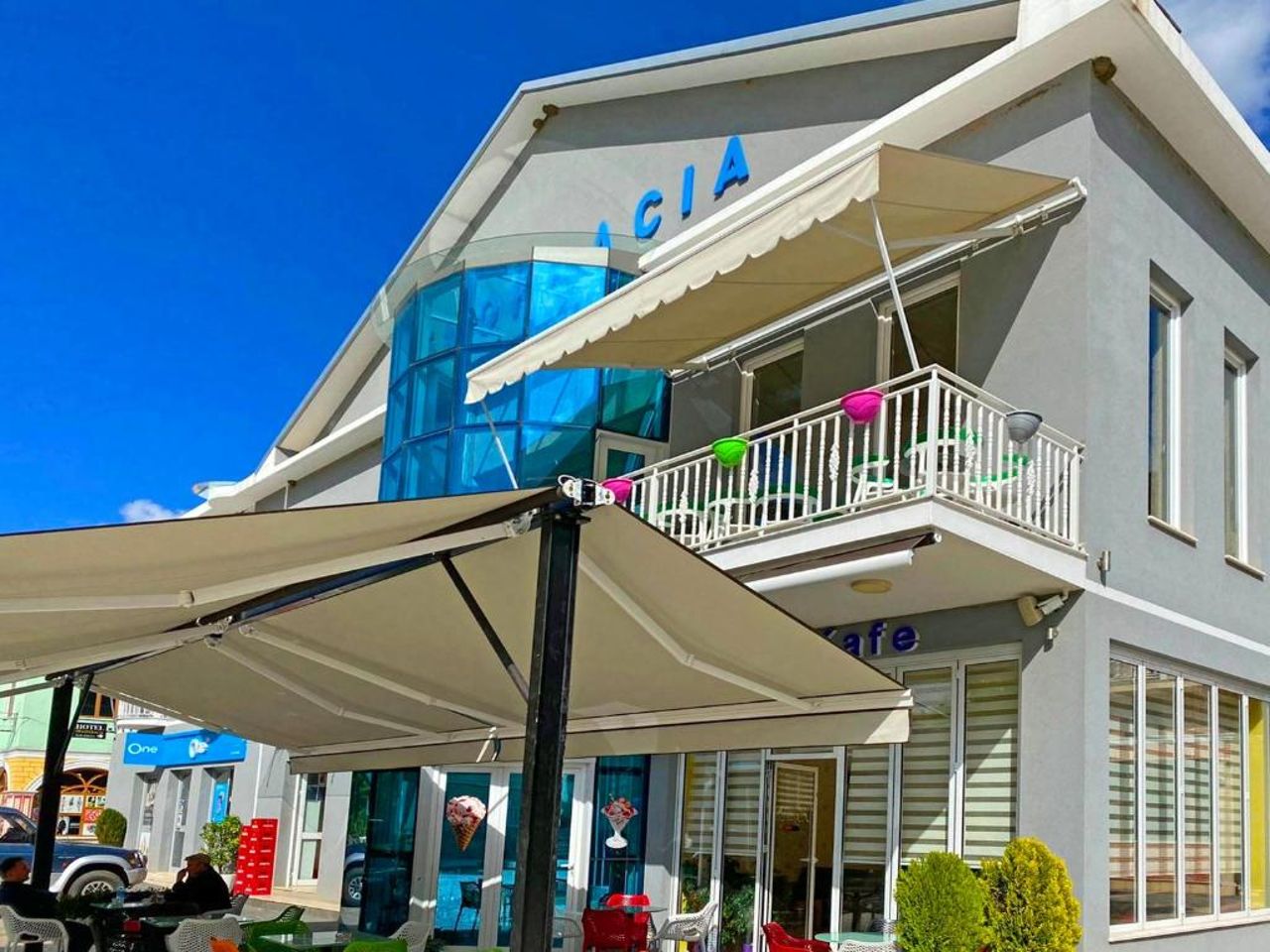 Hotel Demokracia
