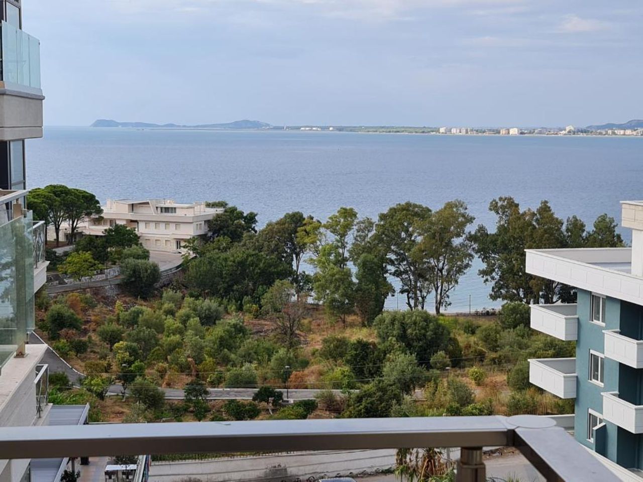Holiday One Bedroom Sea View Apartment Vlore
