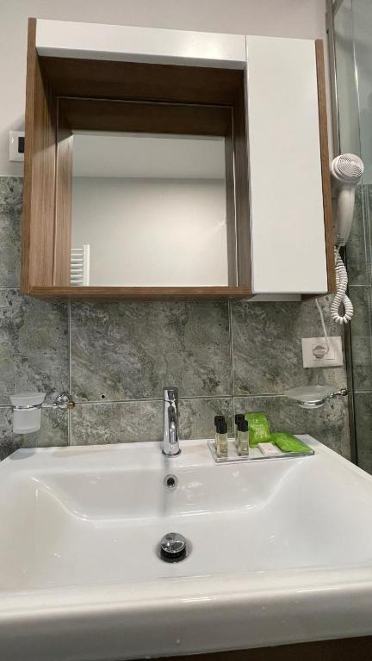 Comfort Apartment In City Center