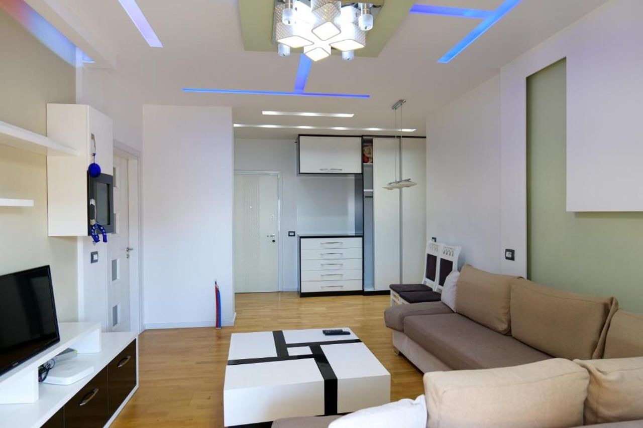 Sion Saranda Apartment 21 , a three bedroom apartment in the center of the city