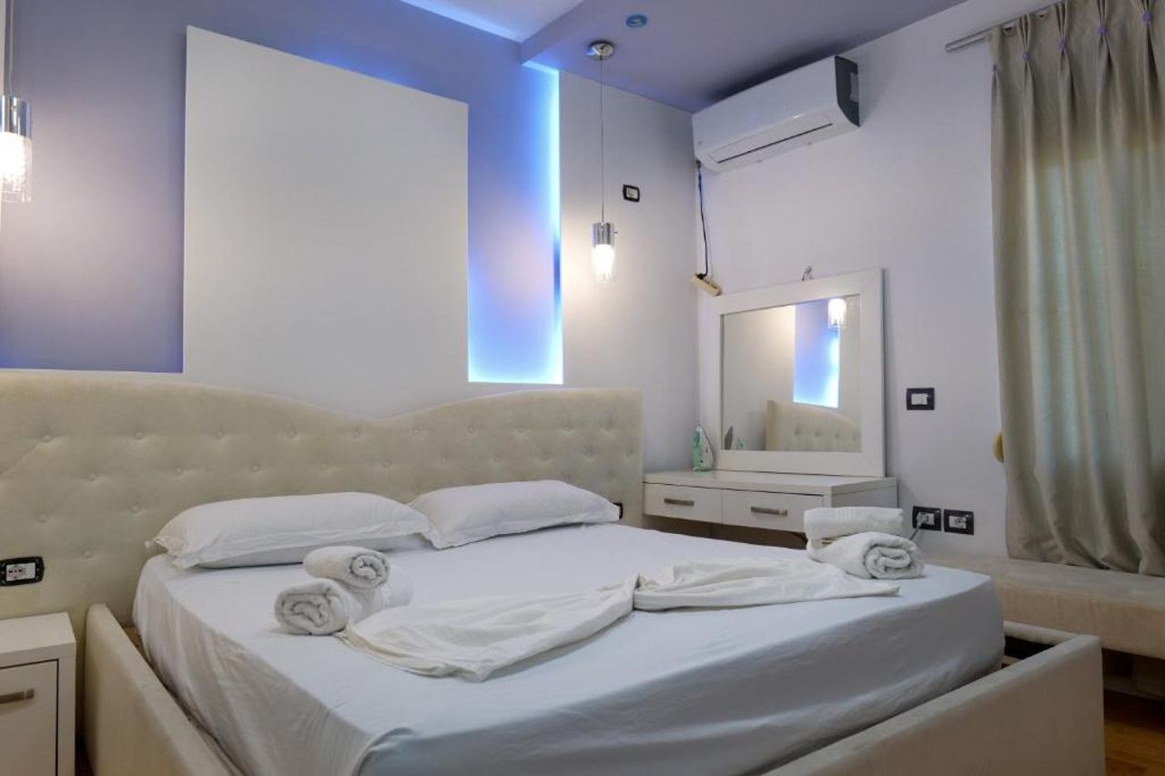 Sion Saranda Apartment 21 , a three bedroom apartment in the center of the city