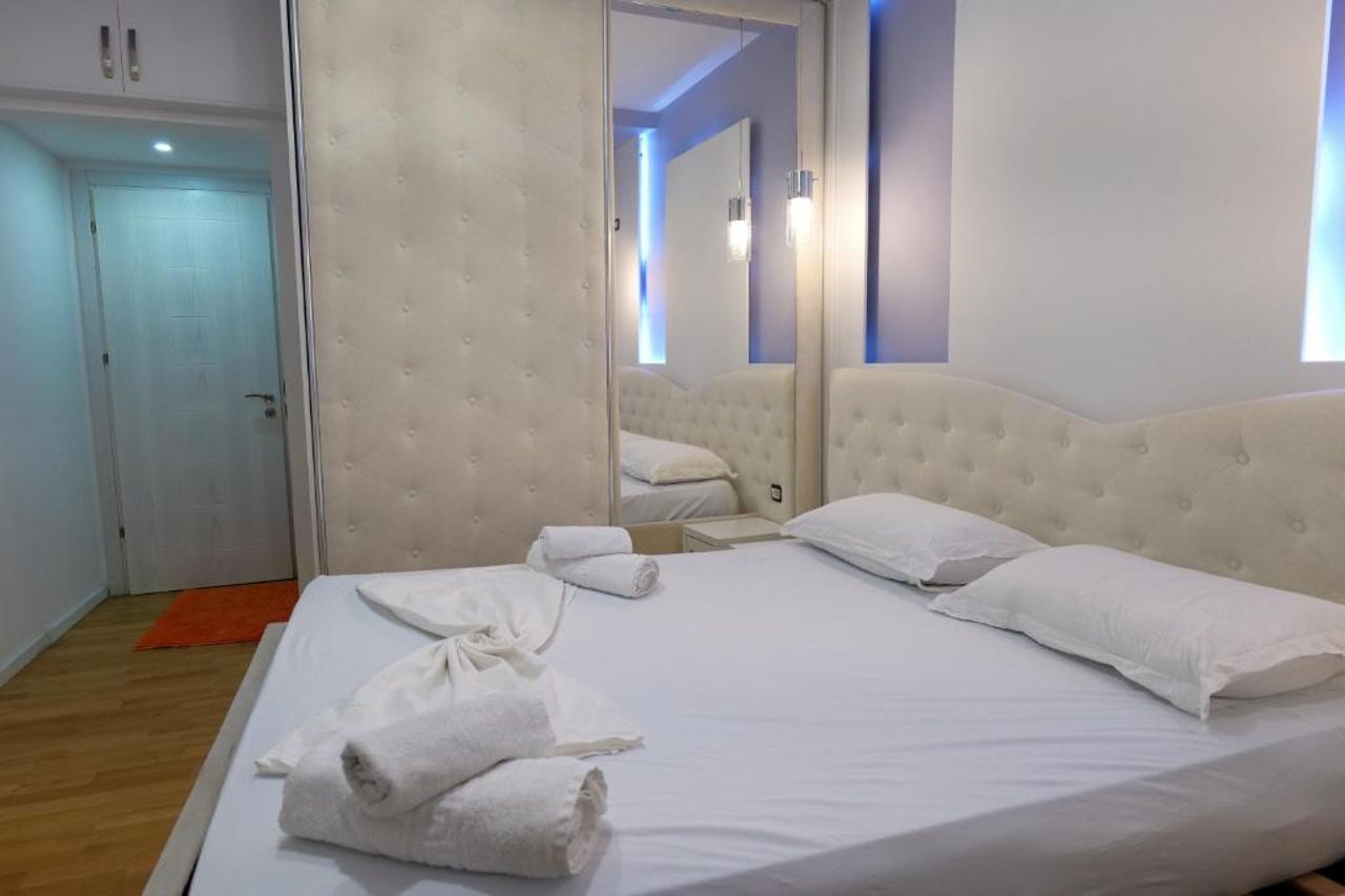 Sion Saranda Apartment 21 , a three bedroom apartment in the center of the city