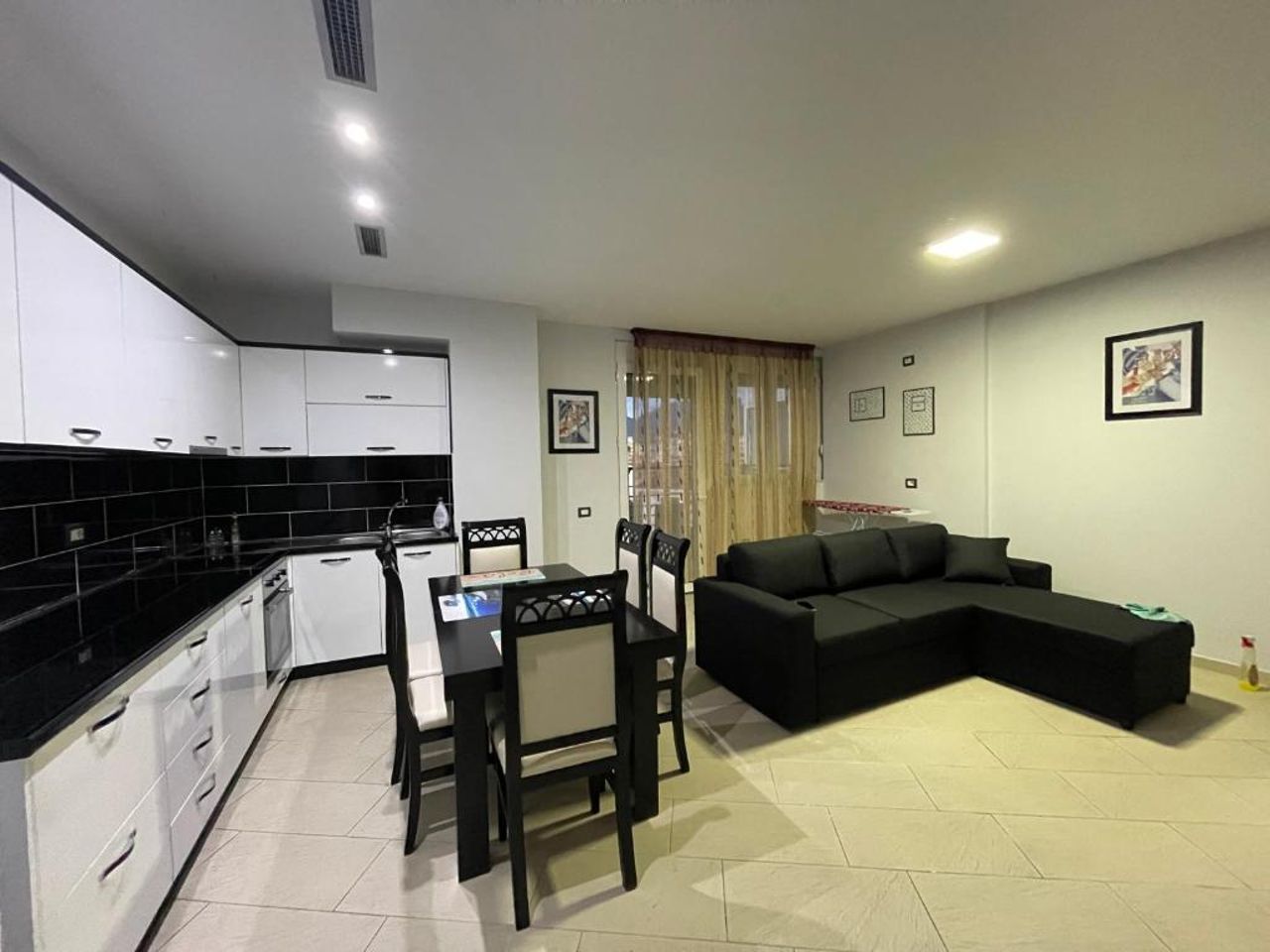 Spacious Modern Flat Business/Family/Friends Trip