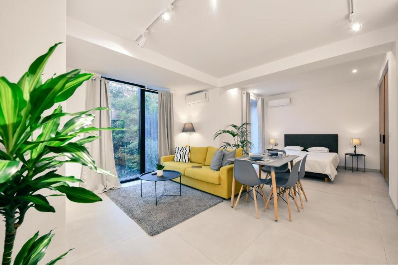 Collective Urban Villa in Tirana