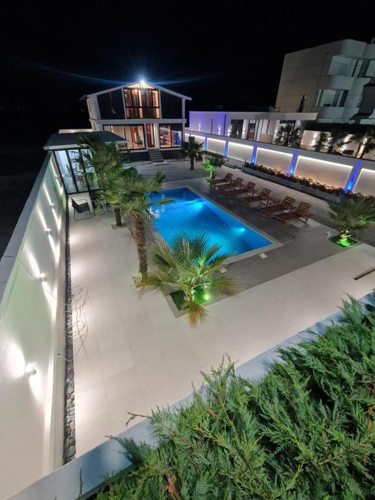 Isea Wood Villa