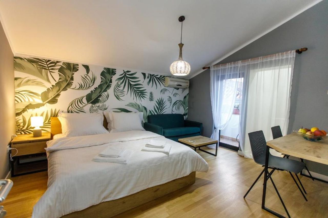 Studio Apartments Villa 24