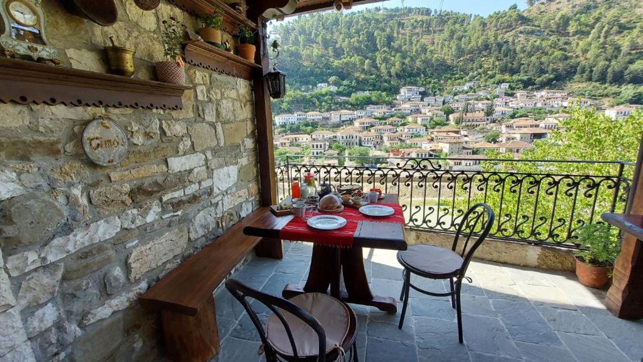 Timo's Guest House
