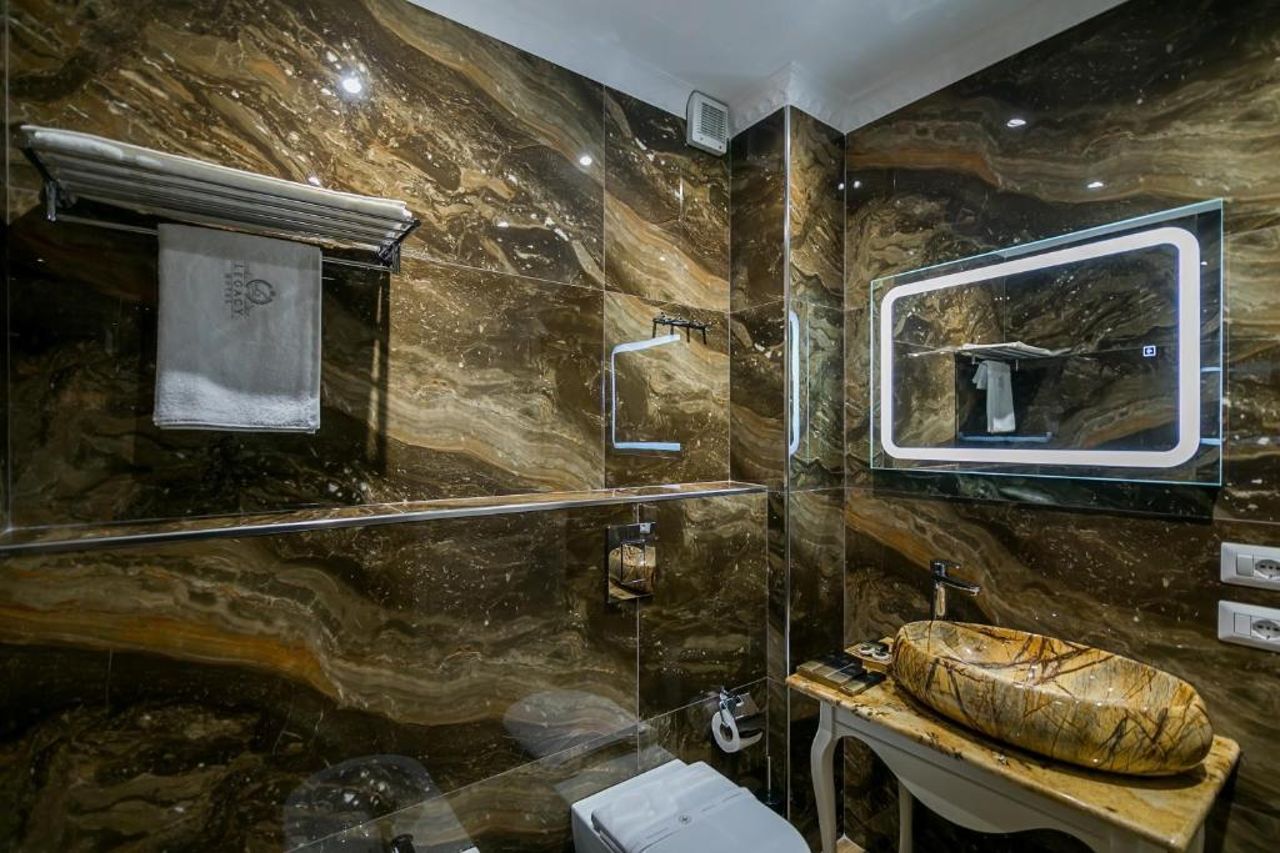 Legacy Boutique Hotel