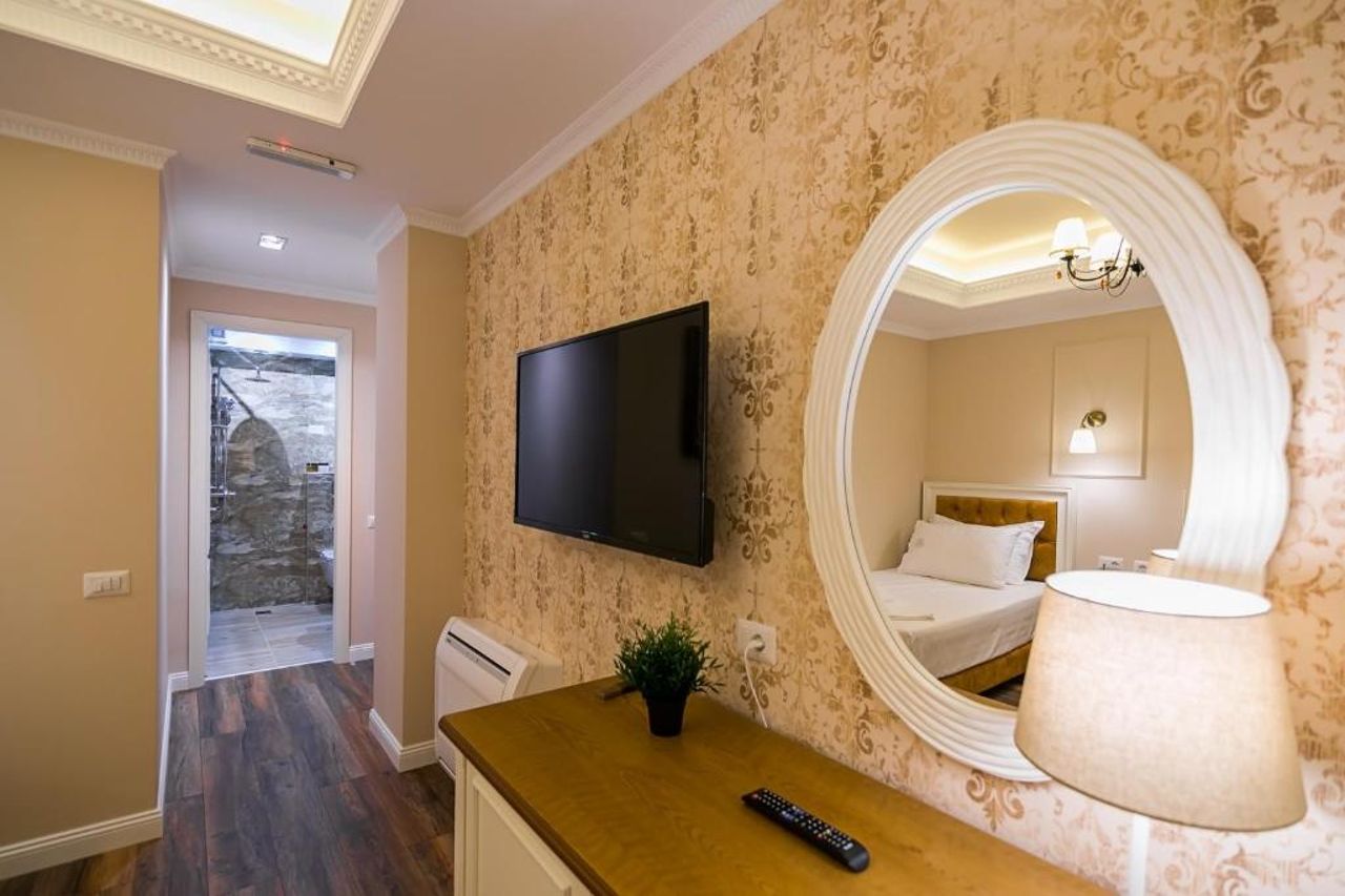 Legacy Boutique Hotel