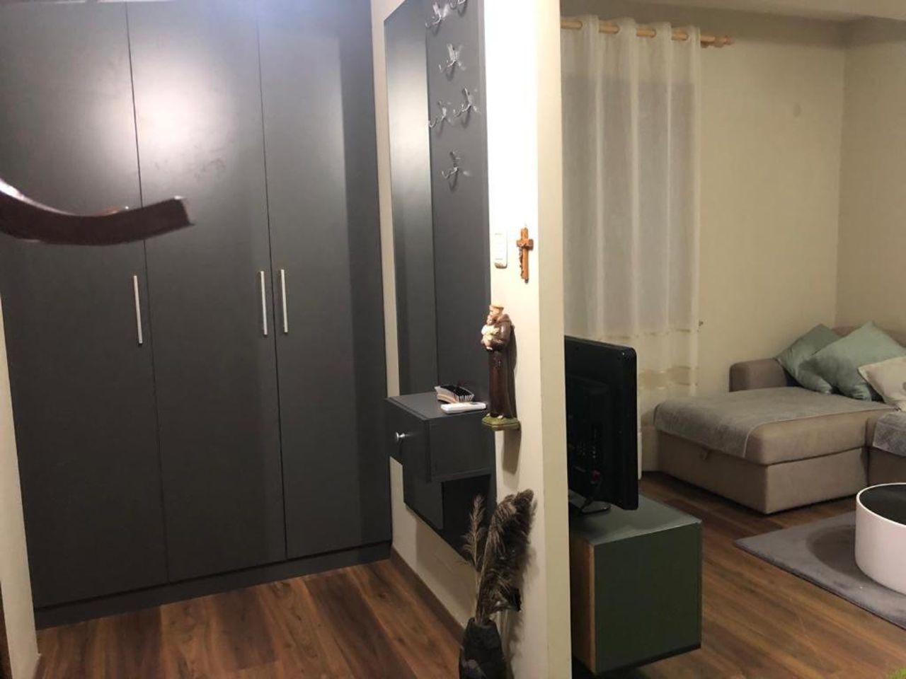 Kris's apartment