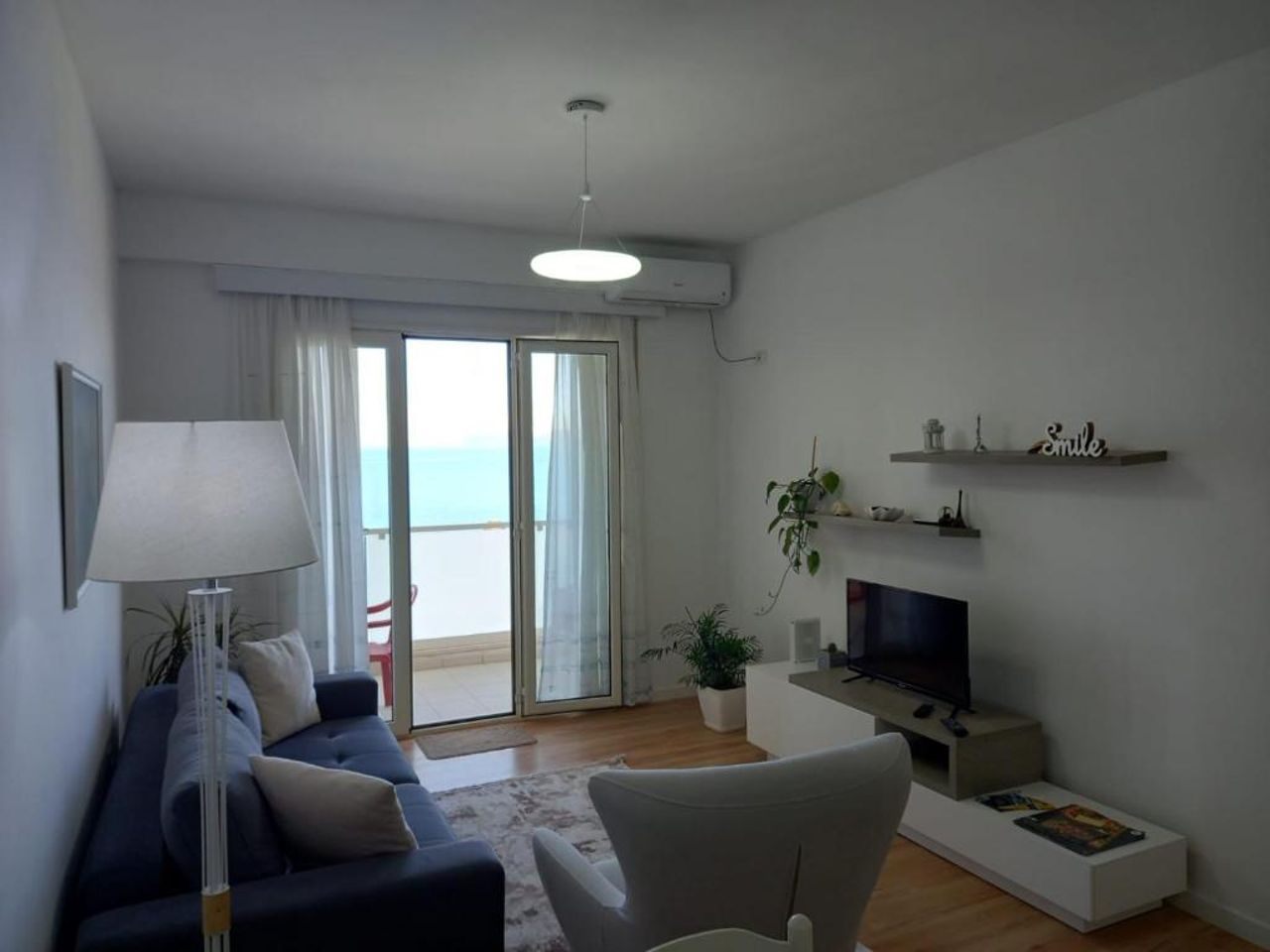 Hermes Apartment