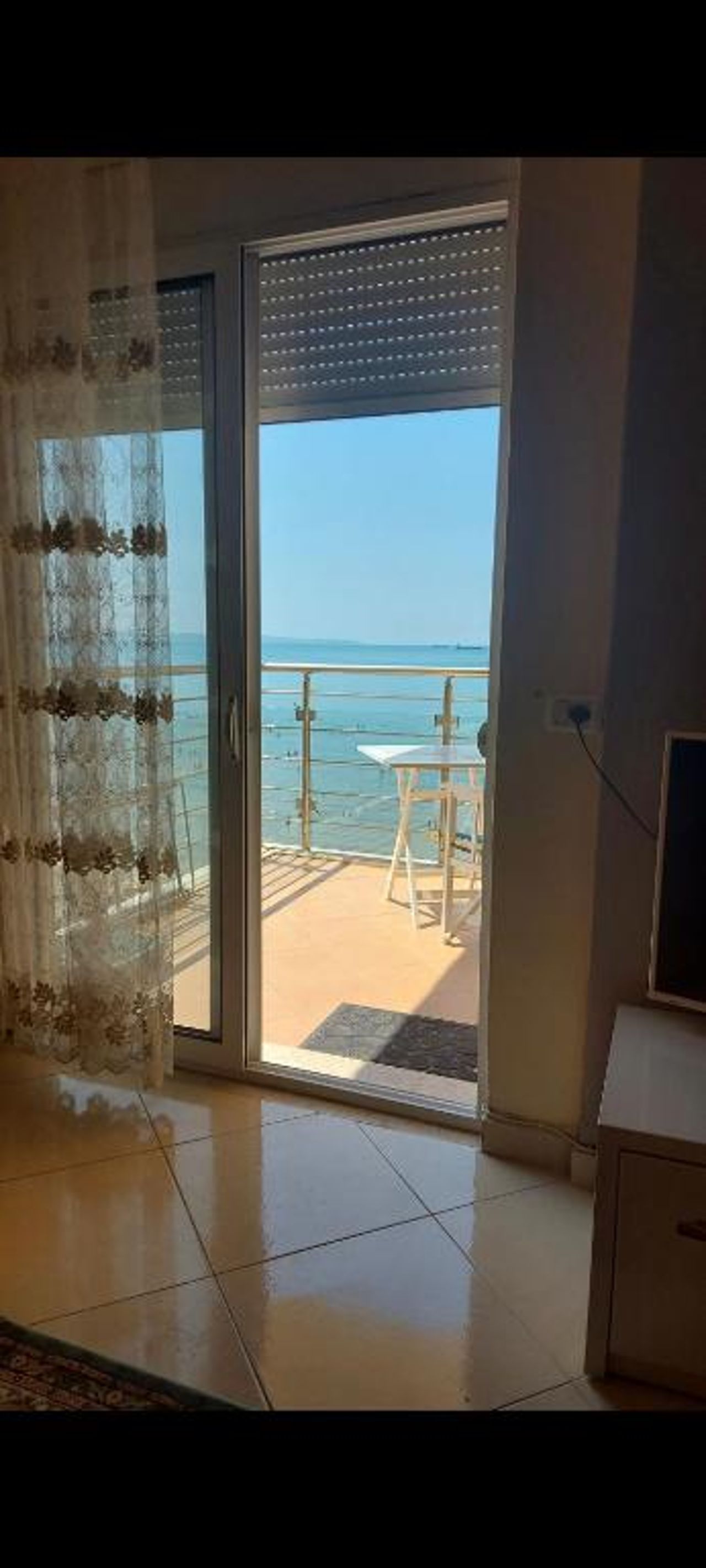 Holiday home. İn the sea .Beach