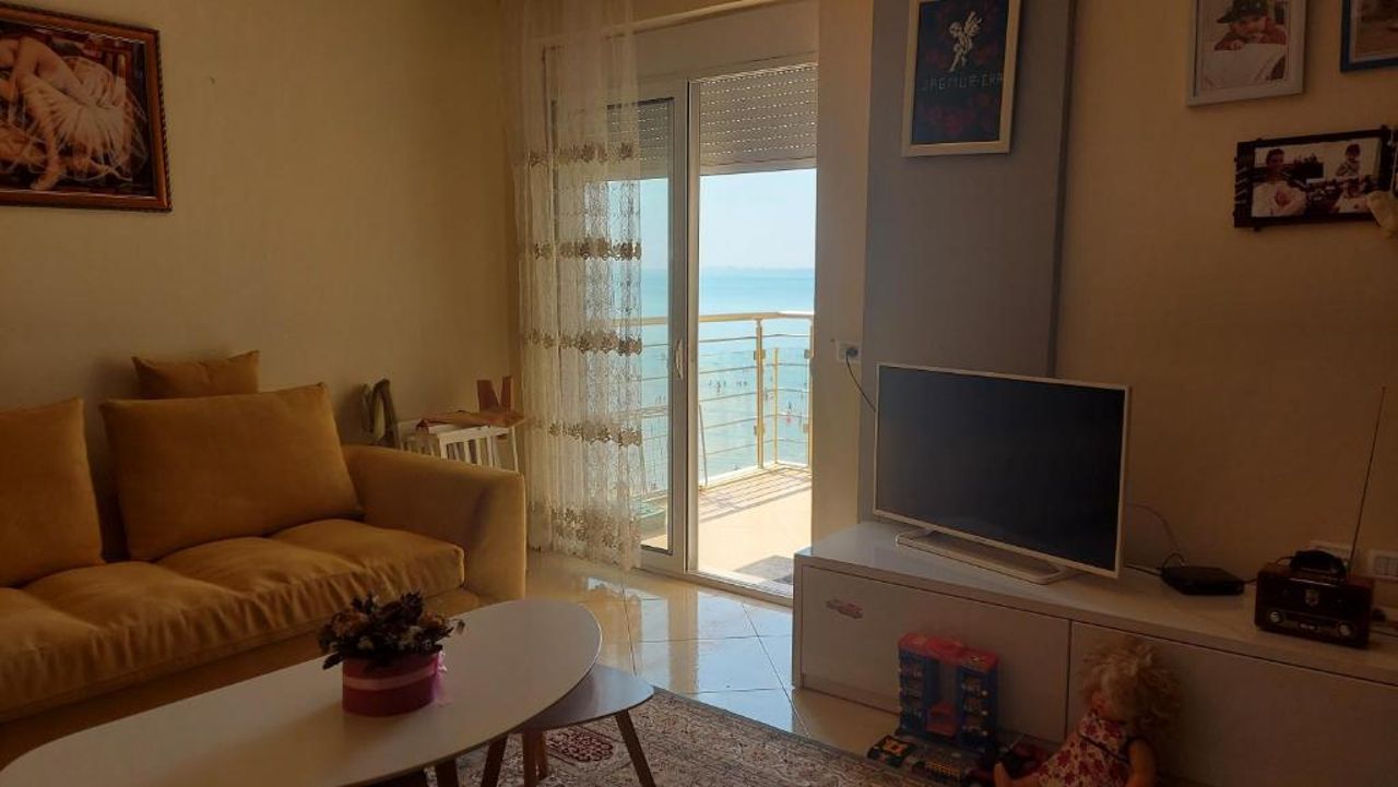 Holiday home. İn the sea .Beach