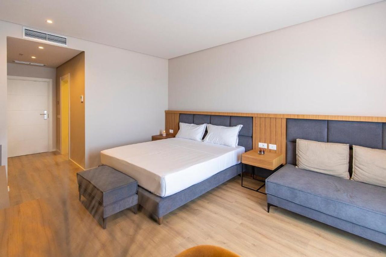 AMR Hotel - Durres