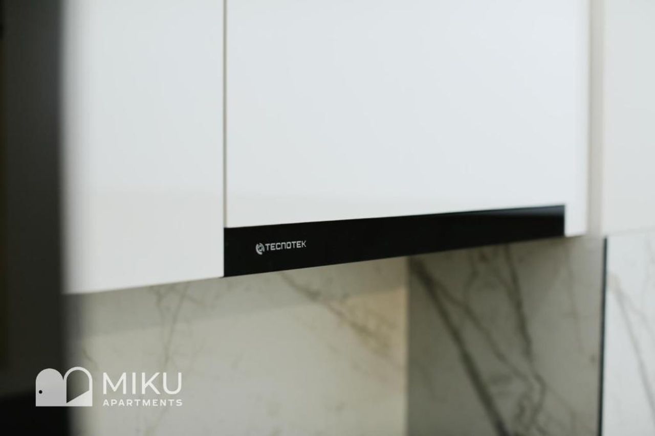 Miku Apartment - Vibrant 1Bd Apartment At Olympic Residence