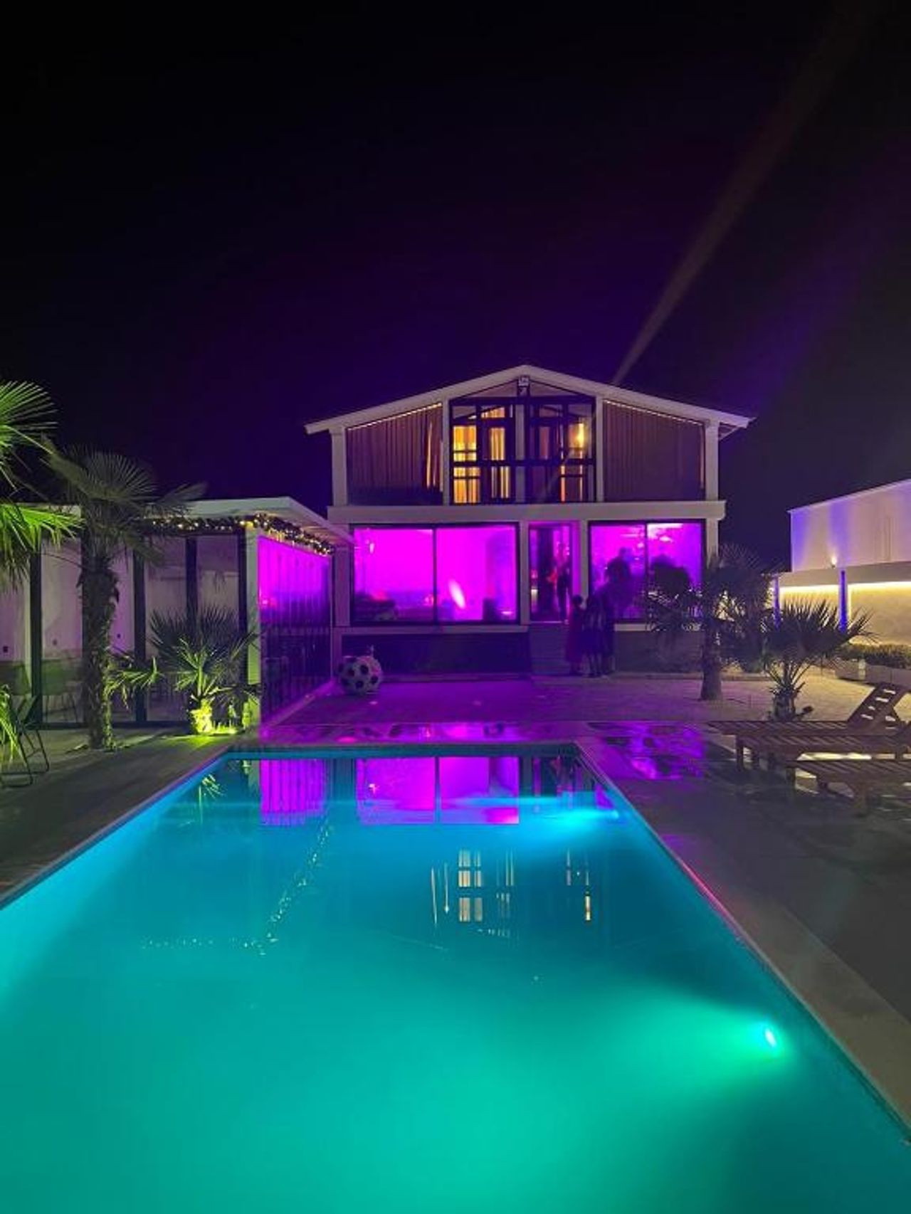 Isea Wood Villa