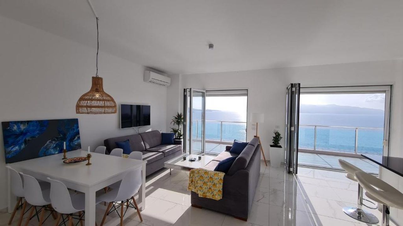 Rocknest Sea View Penthouse