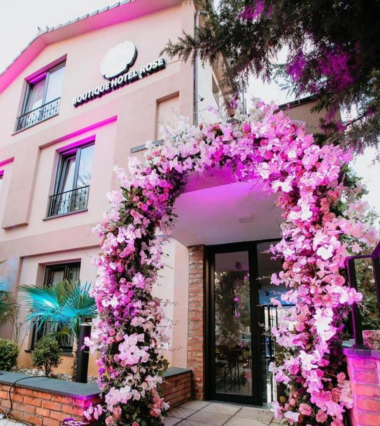 Rose Boutique Hotel
