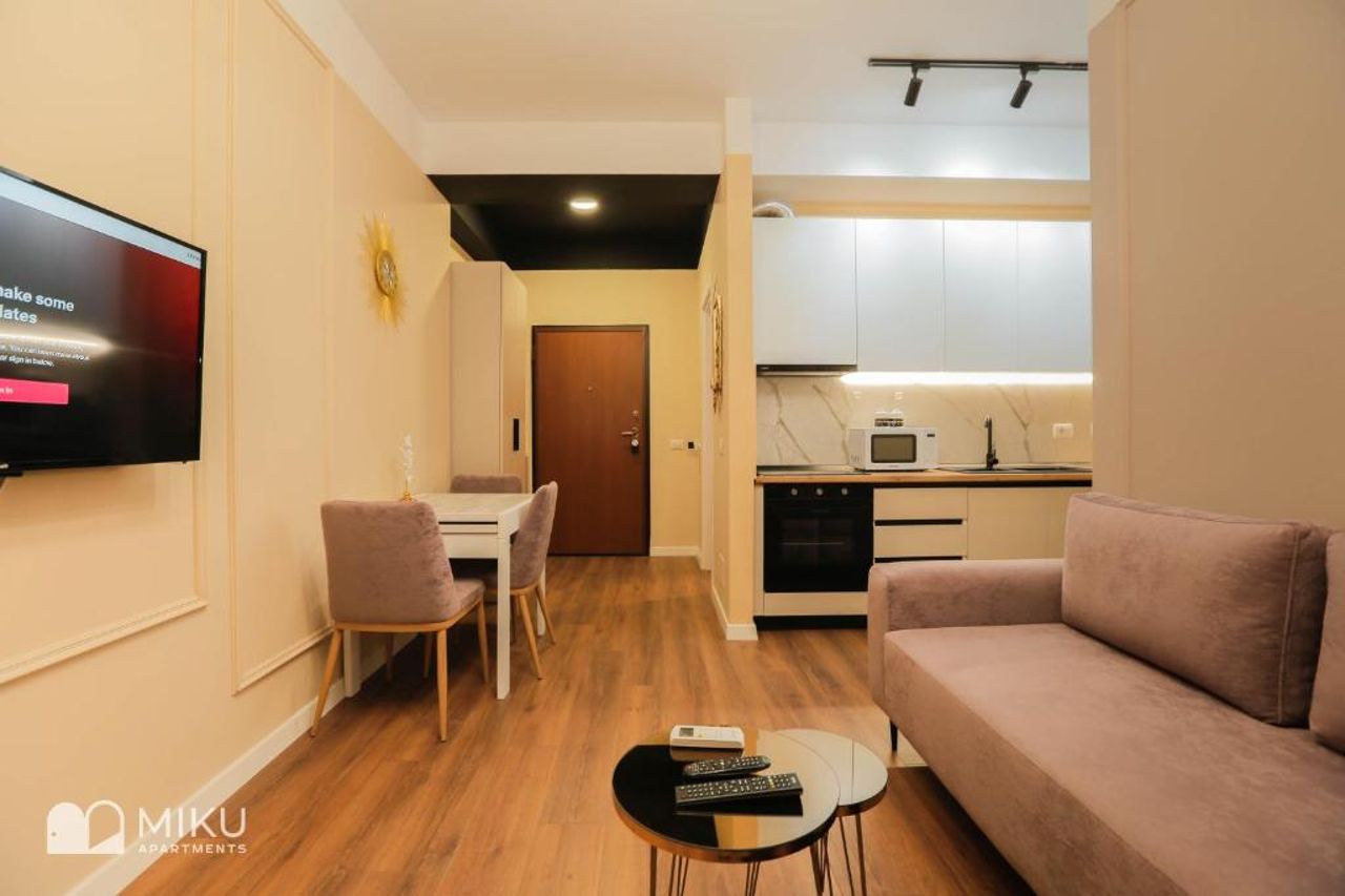 Miku Apartment - Perfect 1Bedroom At Komuna e Parisit