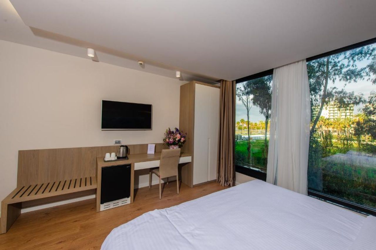 Marina Premium Beach Hotel & Apartments