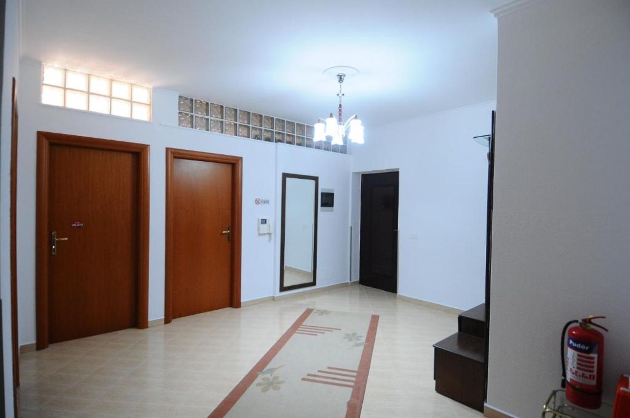 Center Tirana Apartment