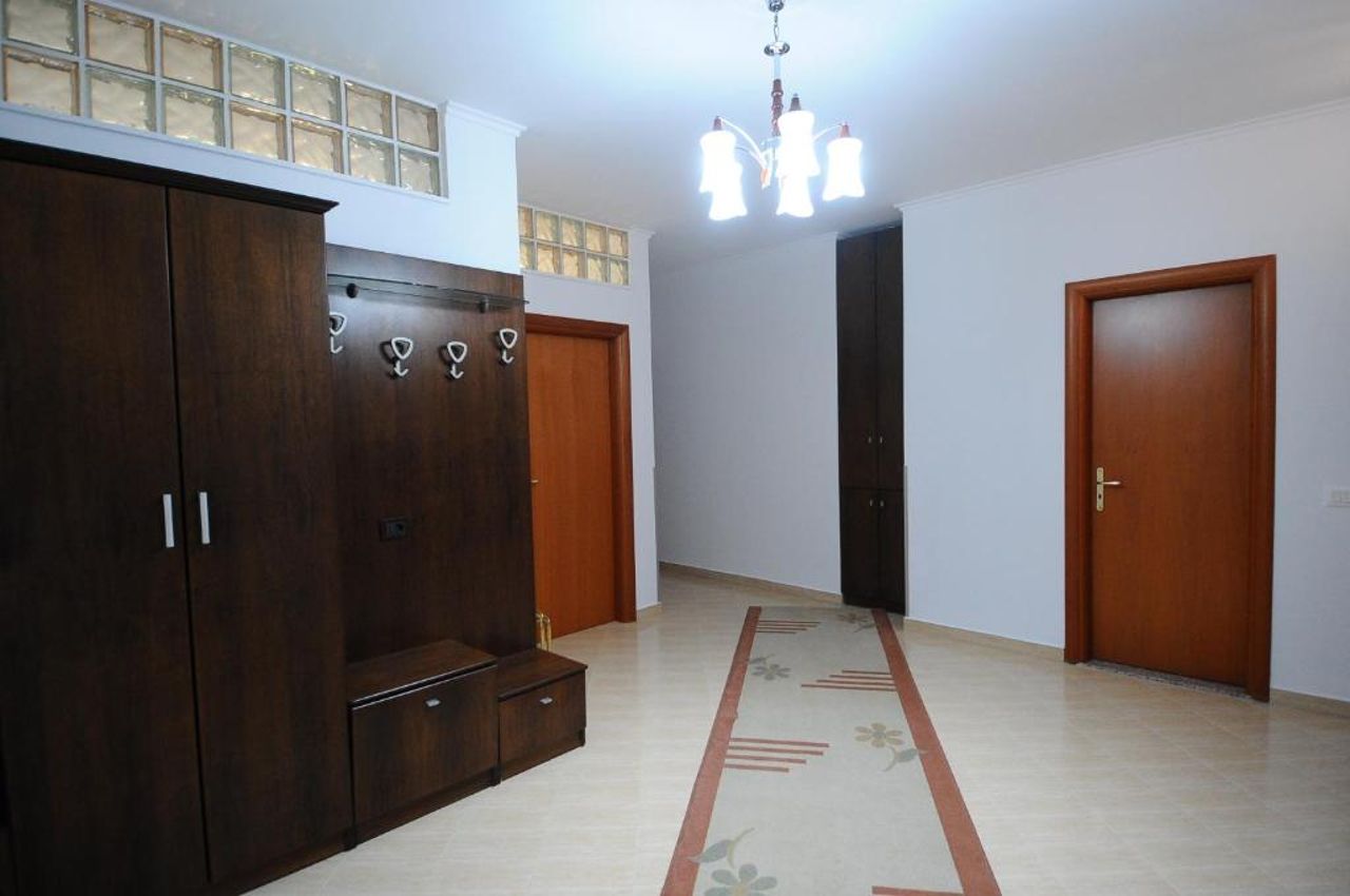 Center Tirana Apartment