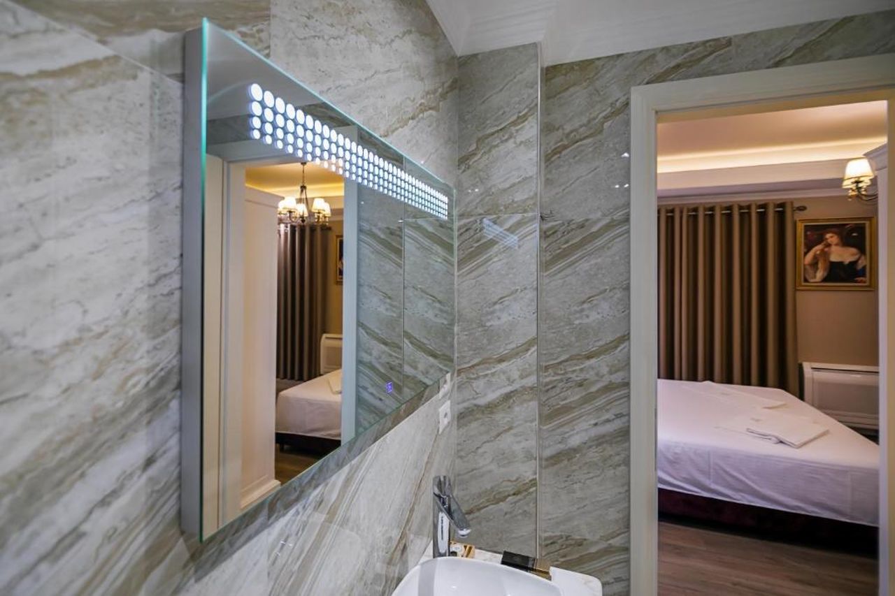 Legacy Boutique Hotel