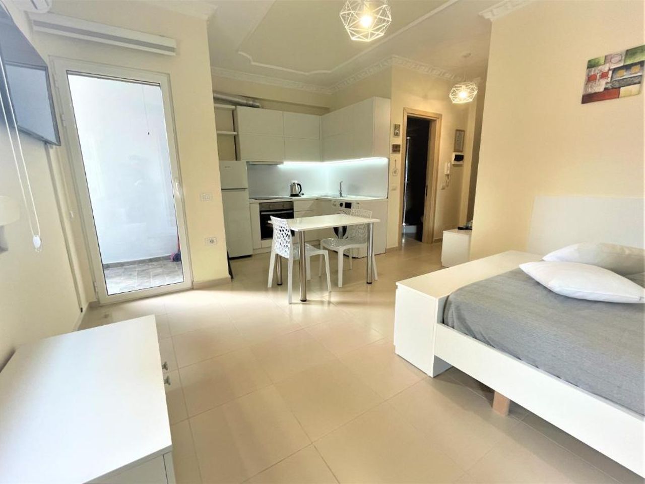 Studio apartment by sea