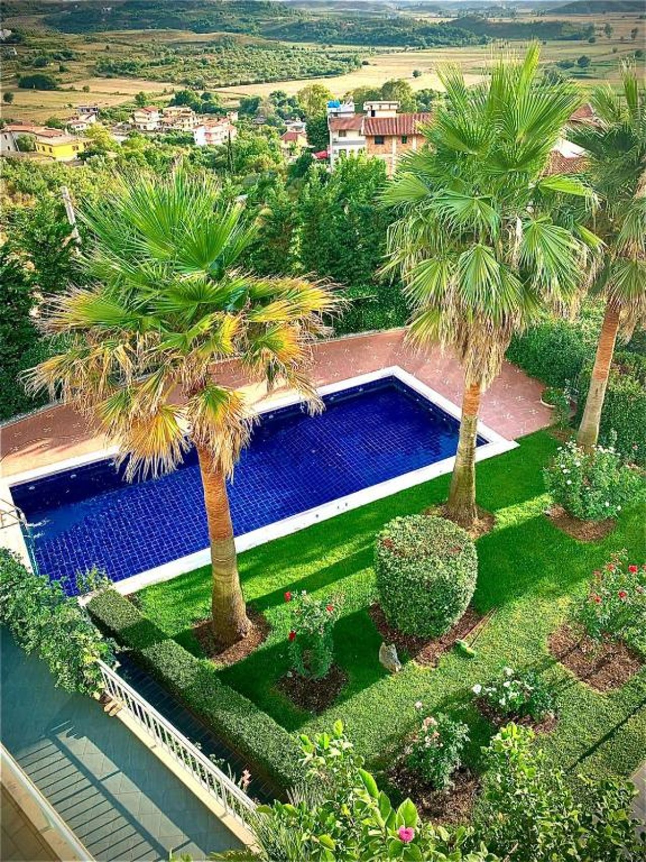 Beach Hiking Holiday Villa Luanit