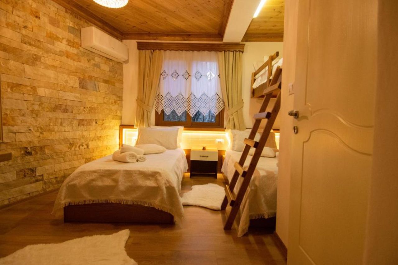 Te Kalaja Rooms
