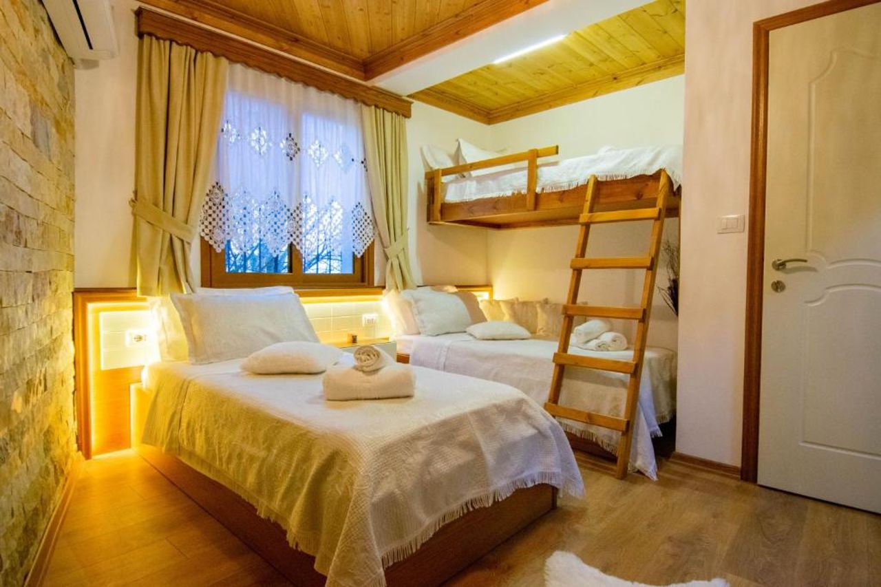 Te Kalaja Rooms