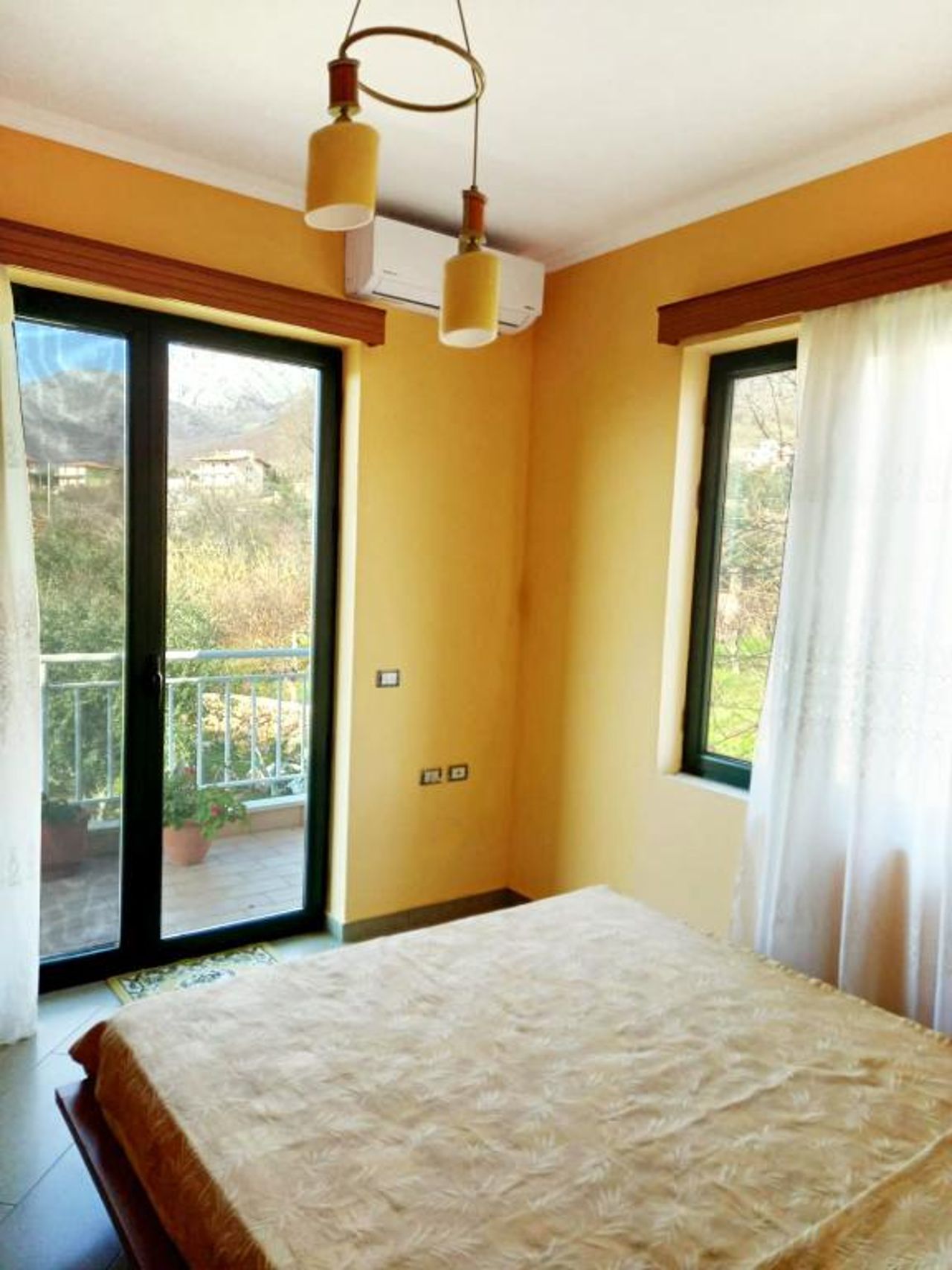Beach Hiking Holiday Villa Luanit
