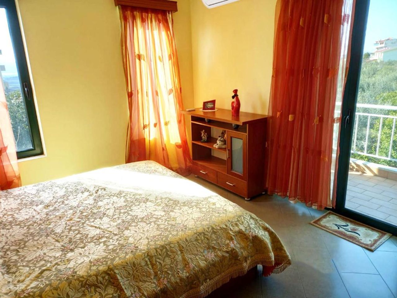 Beach Hiking Holiday Villa Luanit