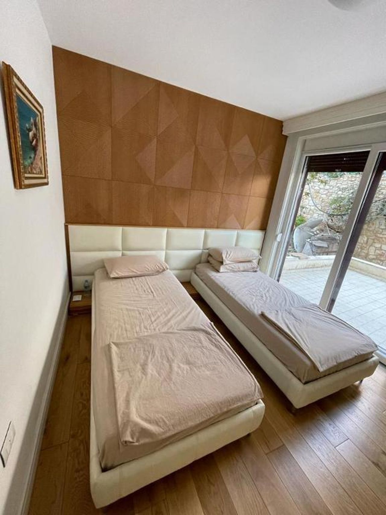 Sea Gem Apartment