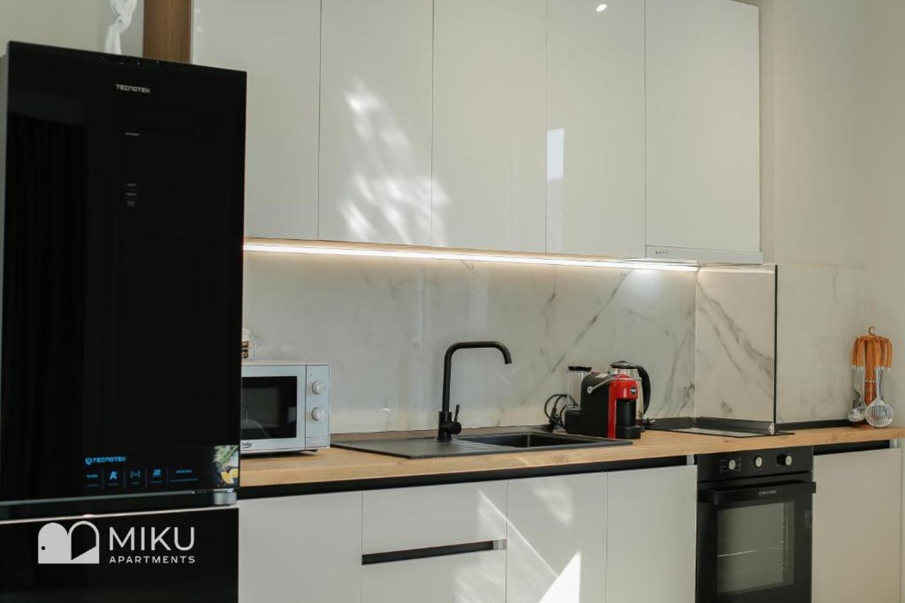 Miku Apartment - Lovely 1 Bedroom Spectacular View