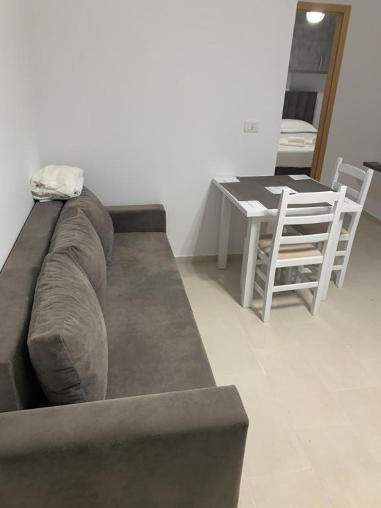 Leko’s apt 106