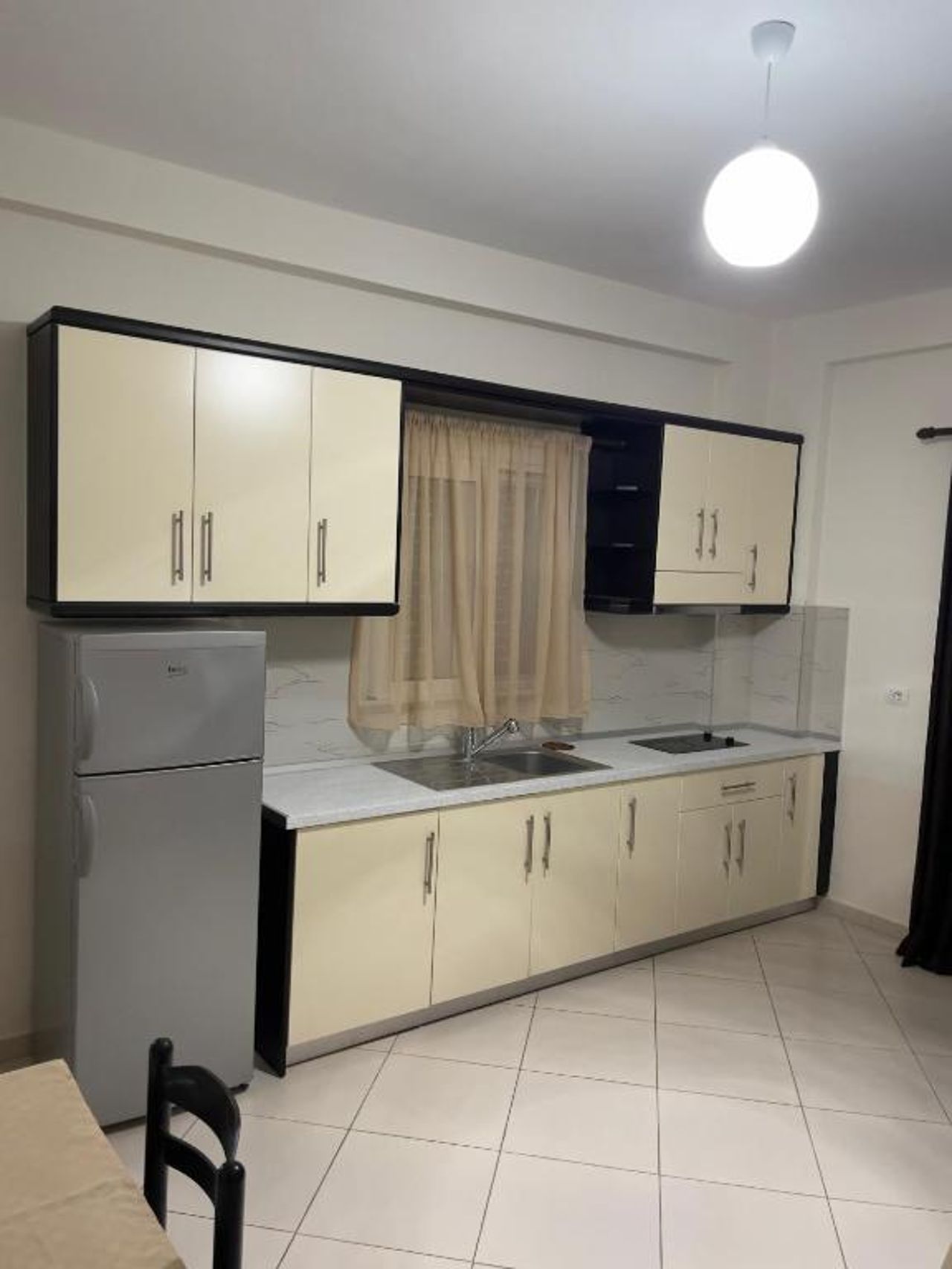 Xhonis Apartments