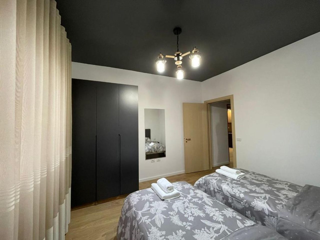 The Enomis Apartment