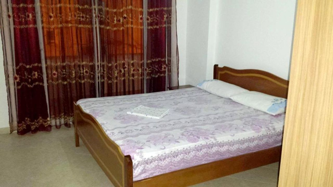 2 bedrooms appartement at Sarande 100 m away from the beach with balcony and wifi