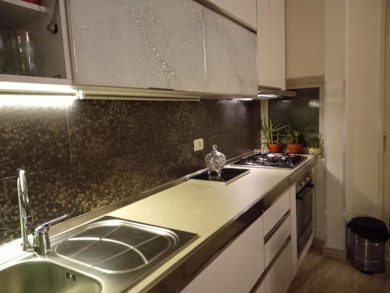 Holiday Center Apartment