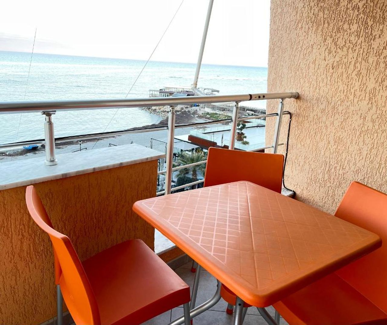 Sea view apartment/beach/city center/WiFi