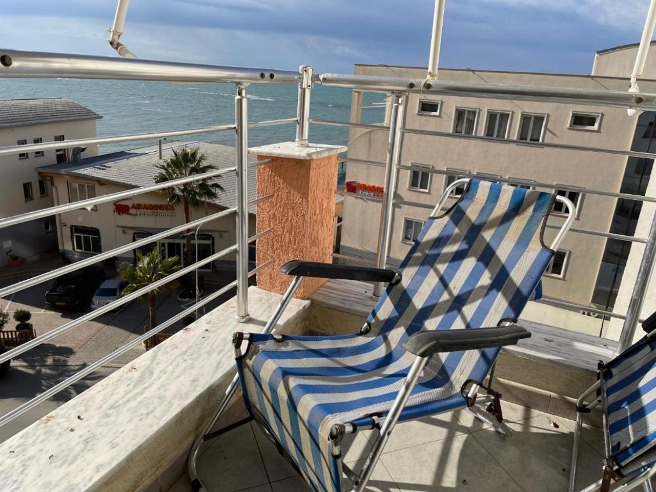 Sea view apartment/beach/city center/WiFi