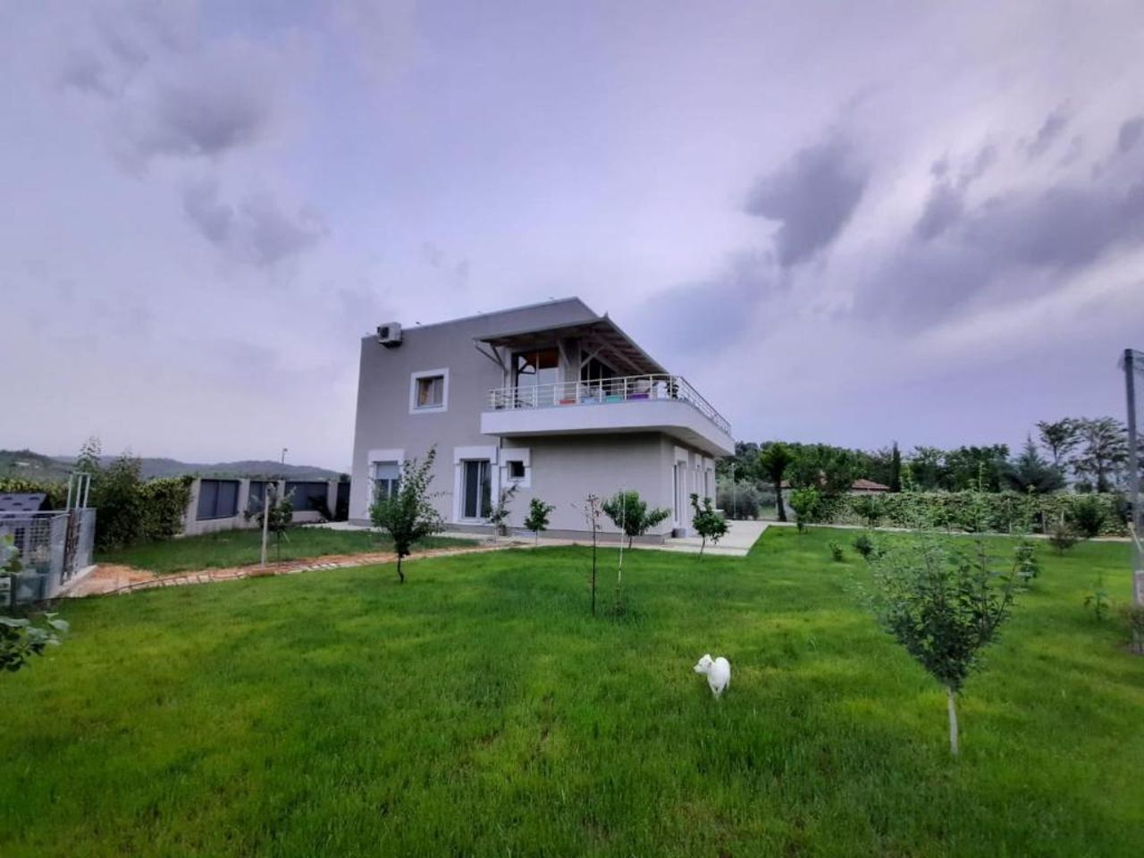 Hilltop Hideaway