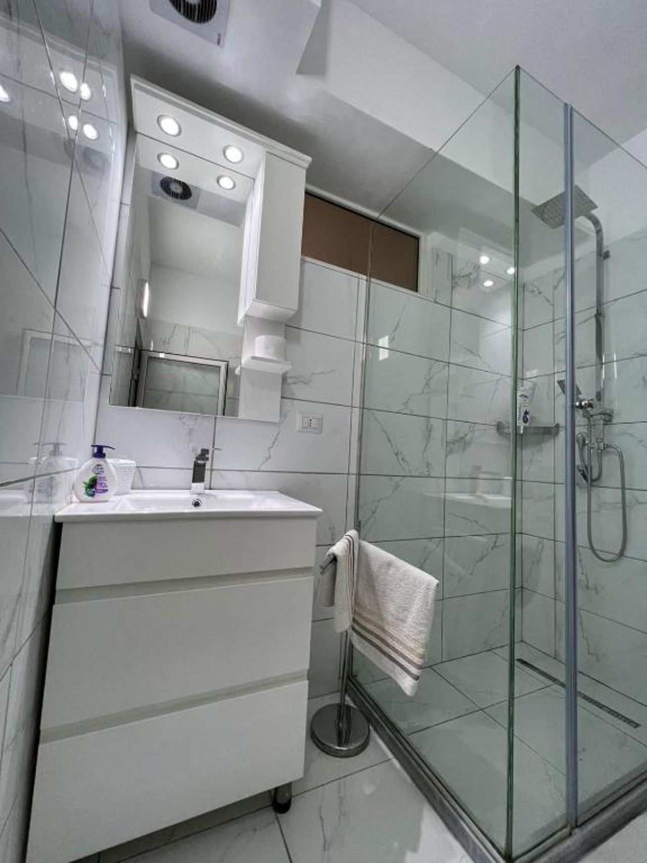 Shkodra Duplex Apartment