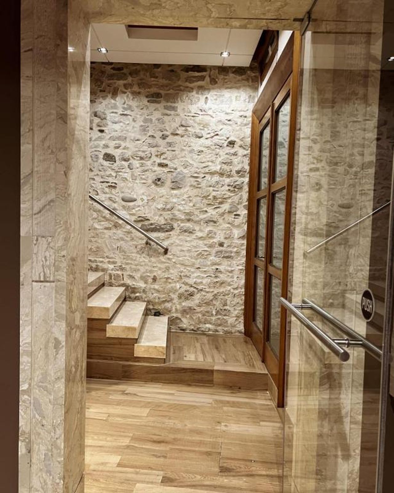 Hotel Rezidenca Desaret