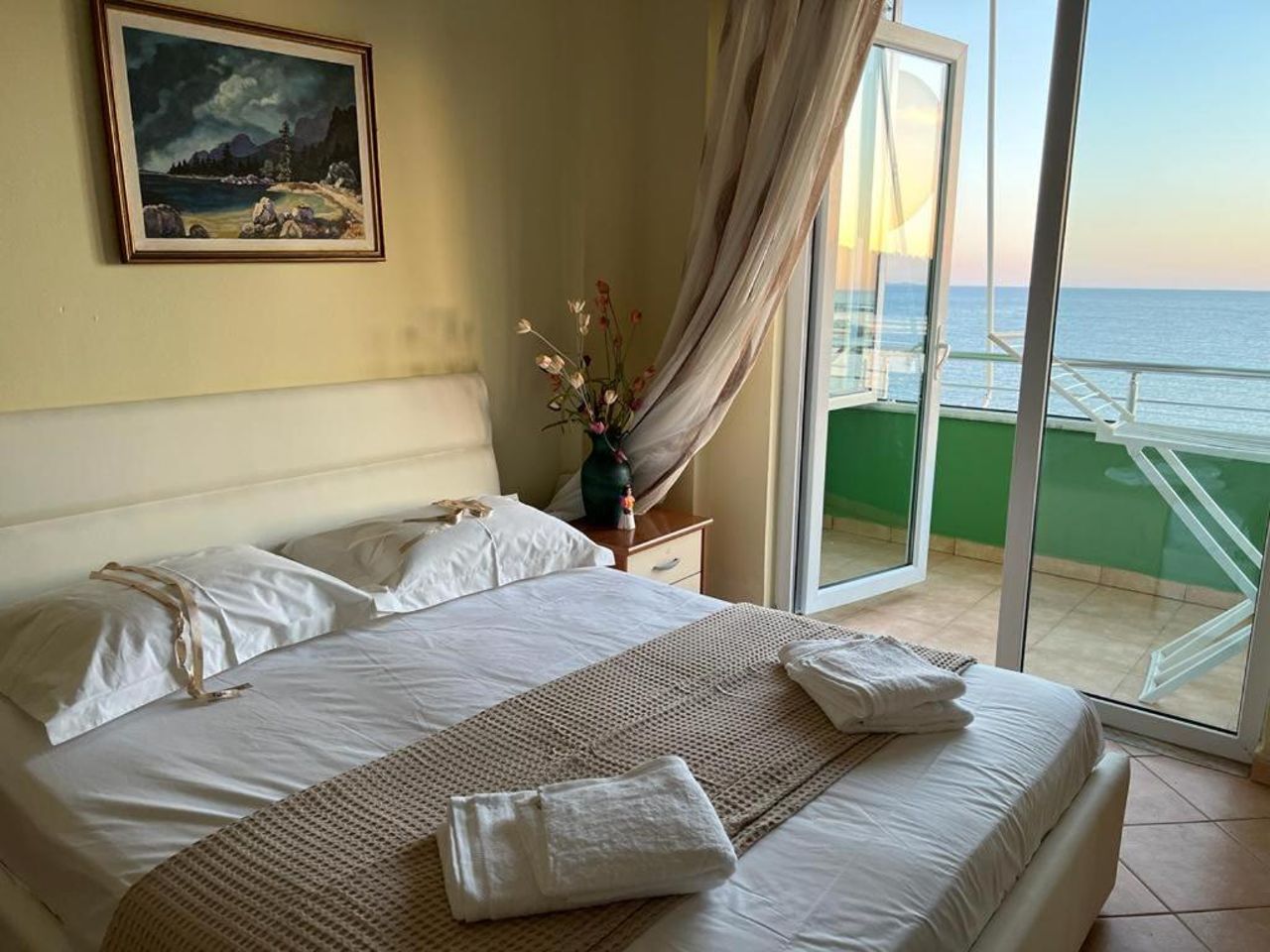 Stunning Sea View Apartment