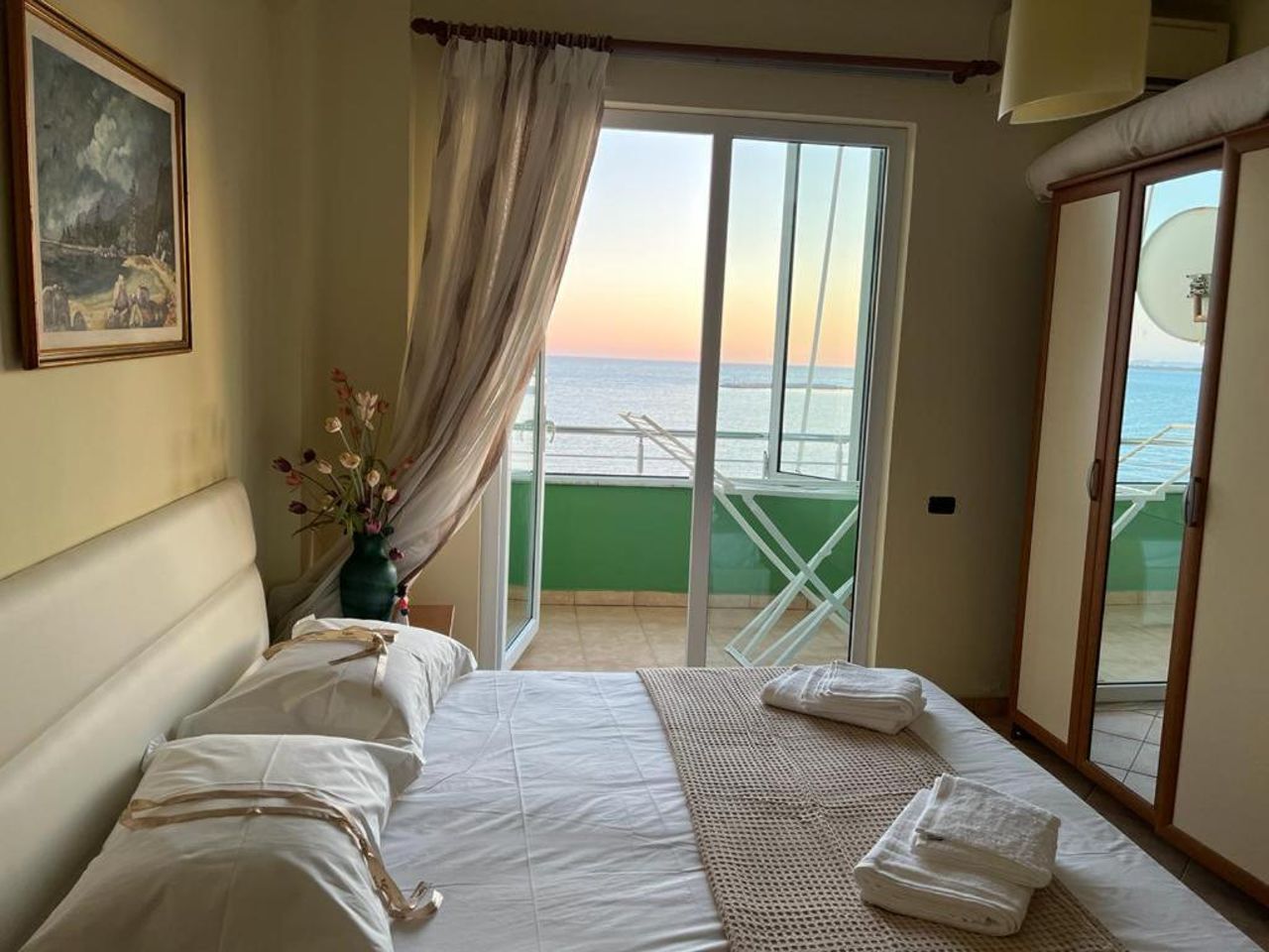 Stunning Sea View Apartment