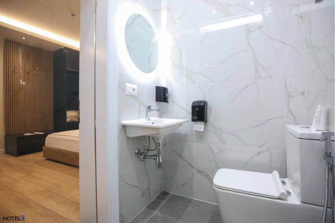Hotel Three