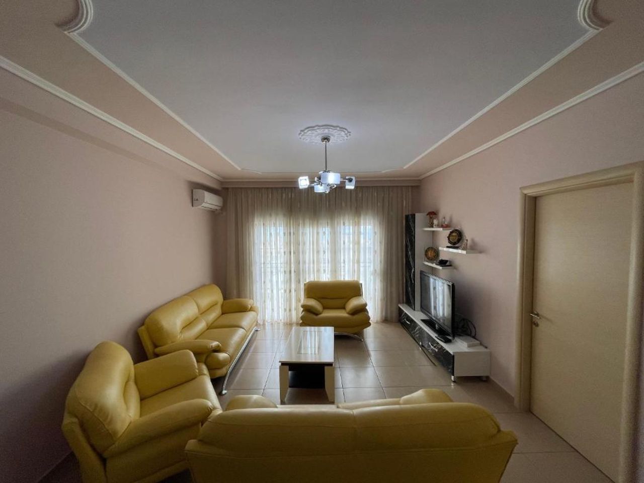 Flower Apartment Sarande