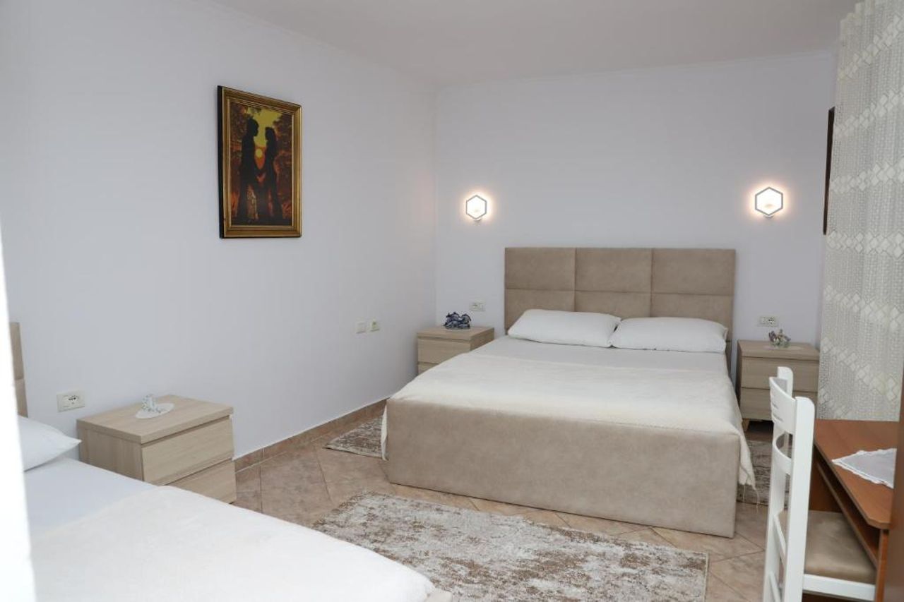 Downtown Apartment 2